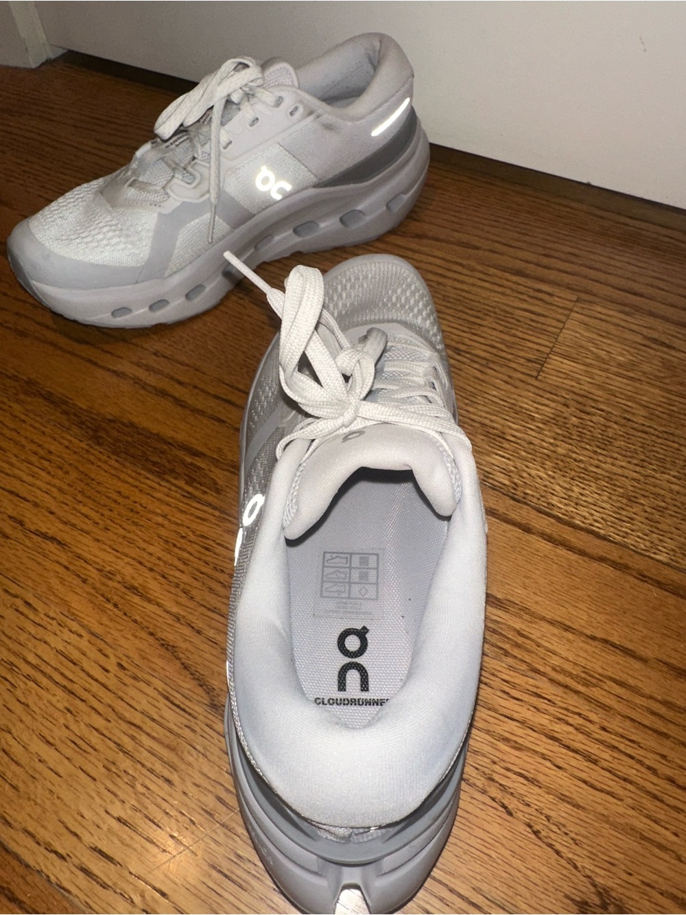 On Running Women's Athletic Shoes in Light Gray - Picture 5 of 5